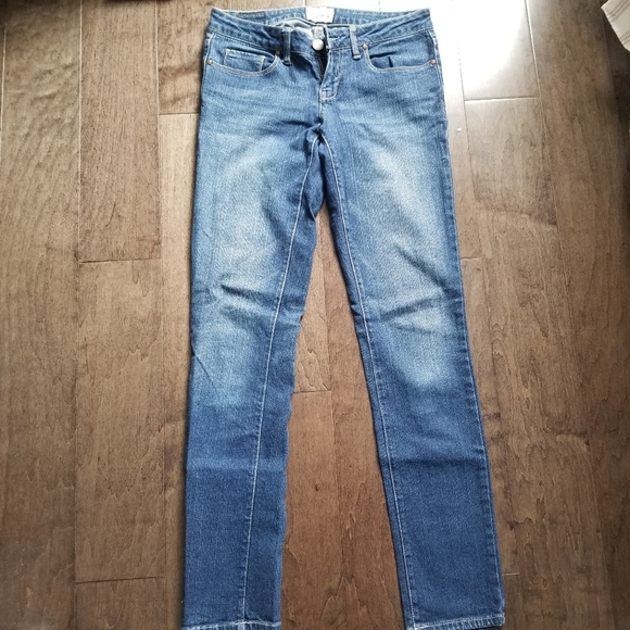 Aeropostale Ultra Skinny Medium Dark Wash Denim Jeans Low Rise Short - Picture 1 of 6